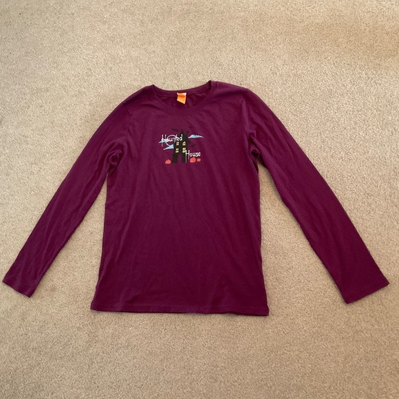 size L, bust up to 38” inches, haunted house shirt, new 🏠 condition - Picture 4 of 7